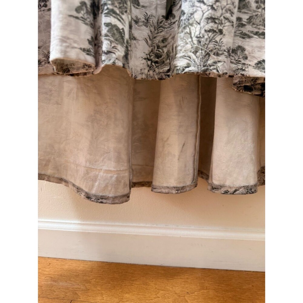 ✨ Antonio Melani x Nicola Bathie Hallie Jacquard Puff Sleeve Tea Length Dress ✨ - Picture 6 of 7